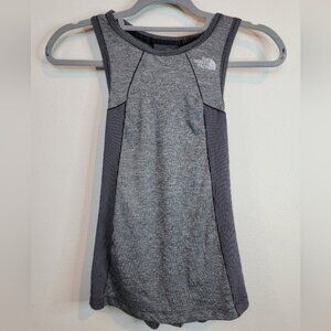 THE NORTH FACE Gray Athletic Swing back top Size small‎